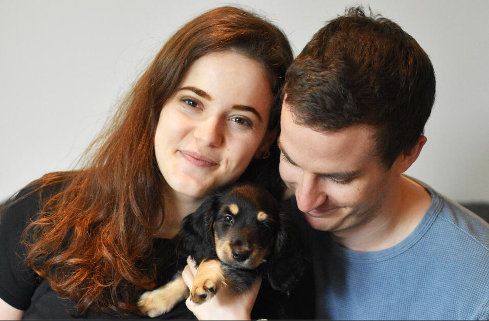 Pawsitive Coach Miriam and a miniature dachshund puppy